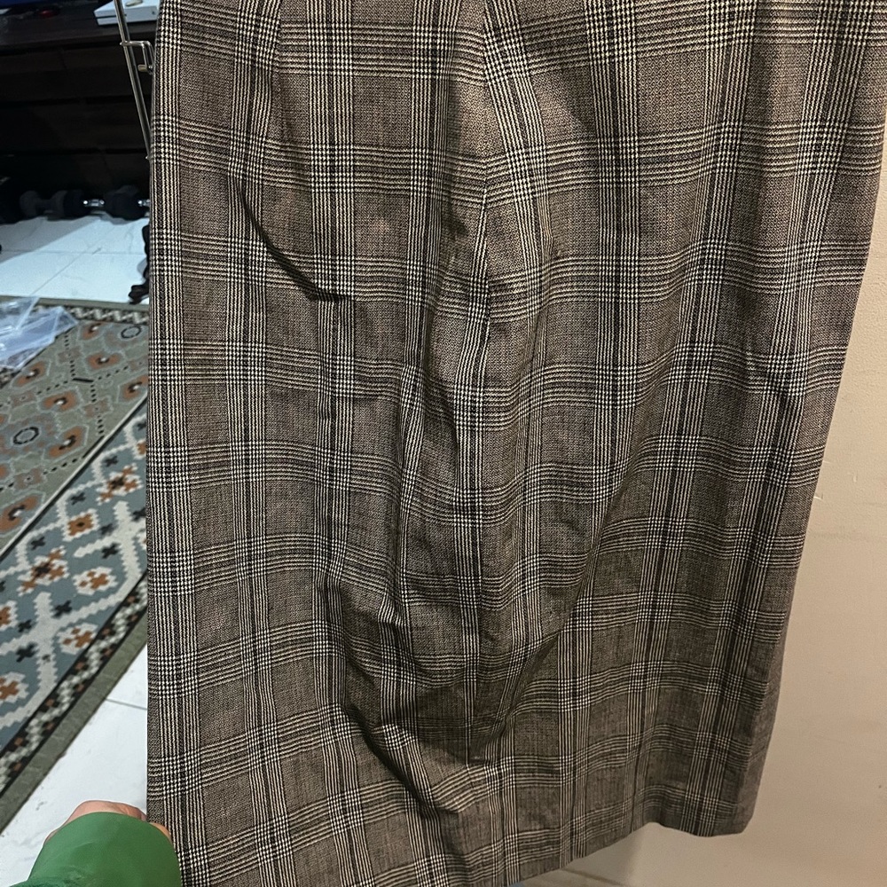 Banana Republic Gray Plaid Midi Pencil Skirt
